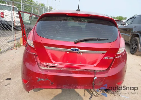 2015 Ford Fiesta Titanium из США, поврежденный, VIN 3FADP4FJ1FM171680